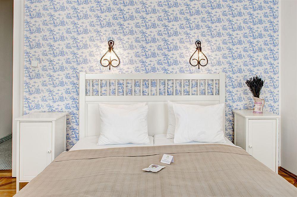 6 Continents Apartments By Adrez Prague Ngoại thất bức ảnh