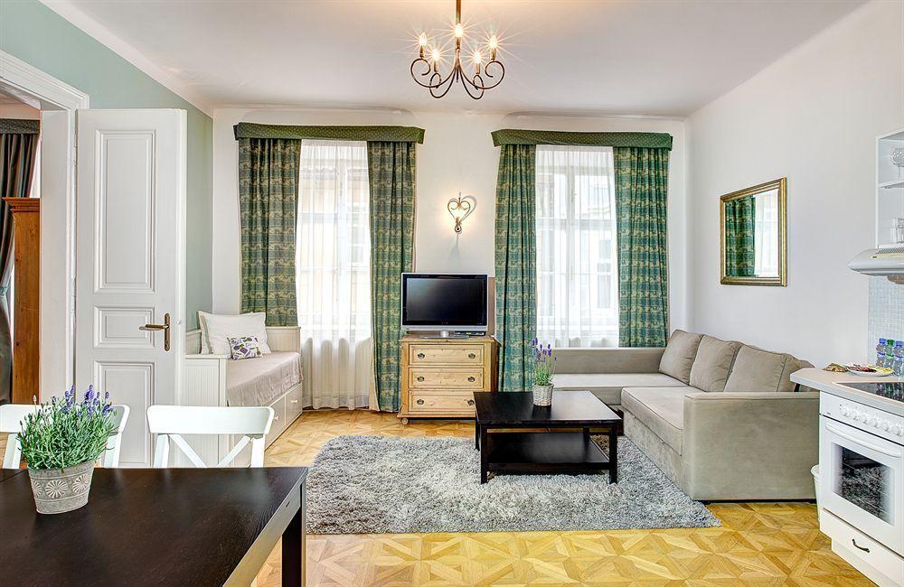 6 Continents Apartments By Adrez Prague Ngoại thất bức ảnh