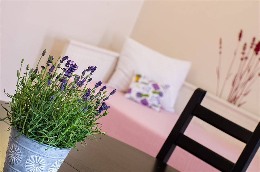 6 Continents Apartments By Adrez Prague Ngoại thất bức ảnh